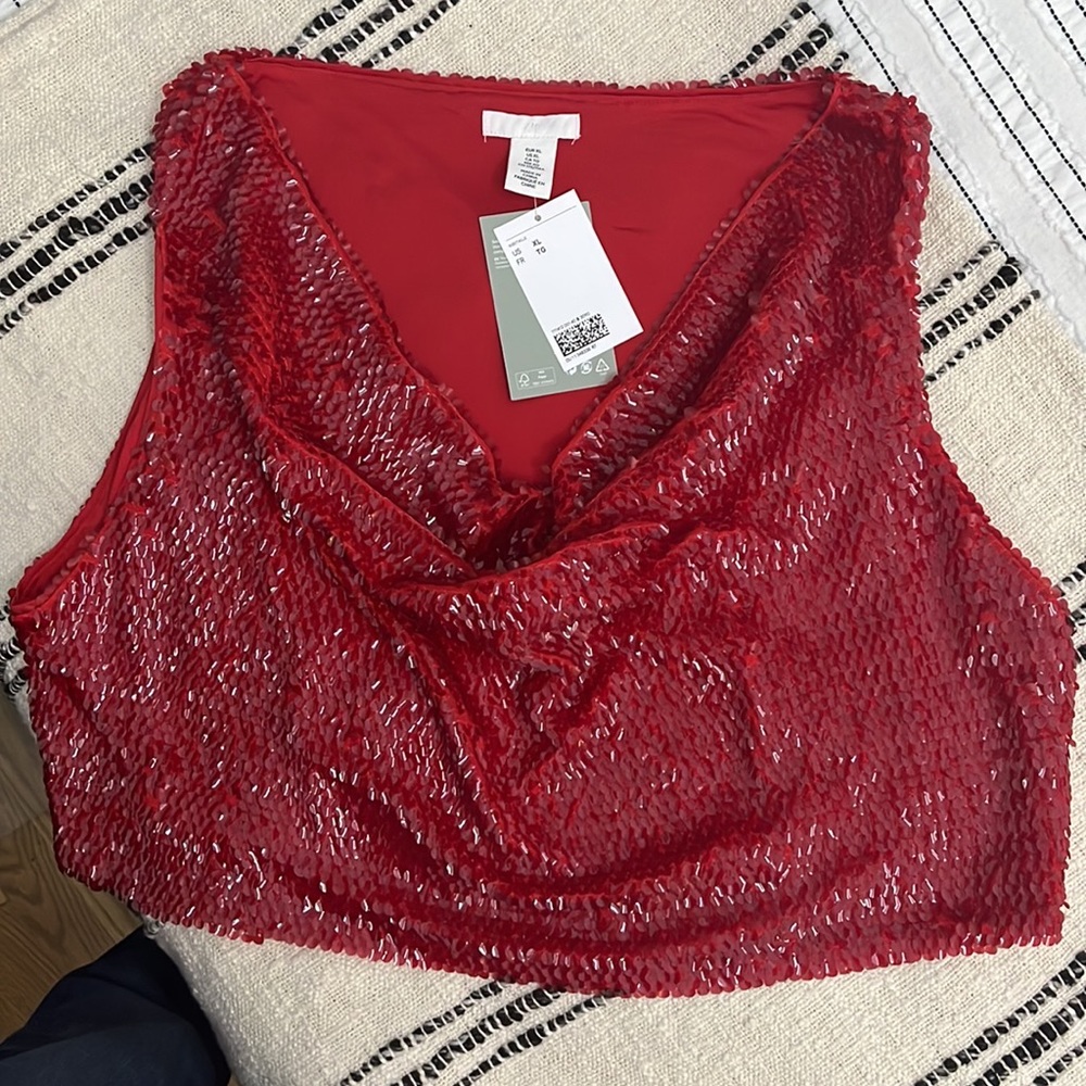 NWT Red sequined cropped top